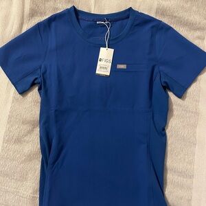 Figs Women's Vibrant Blue Short Sleeve Top